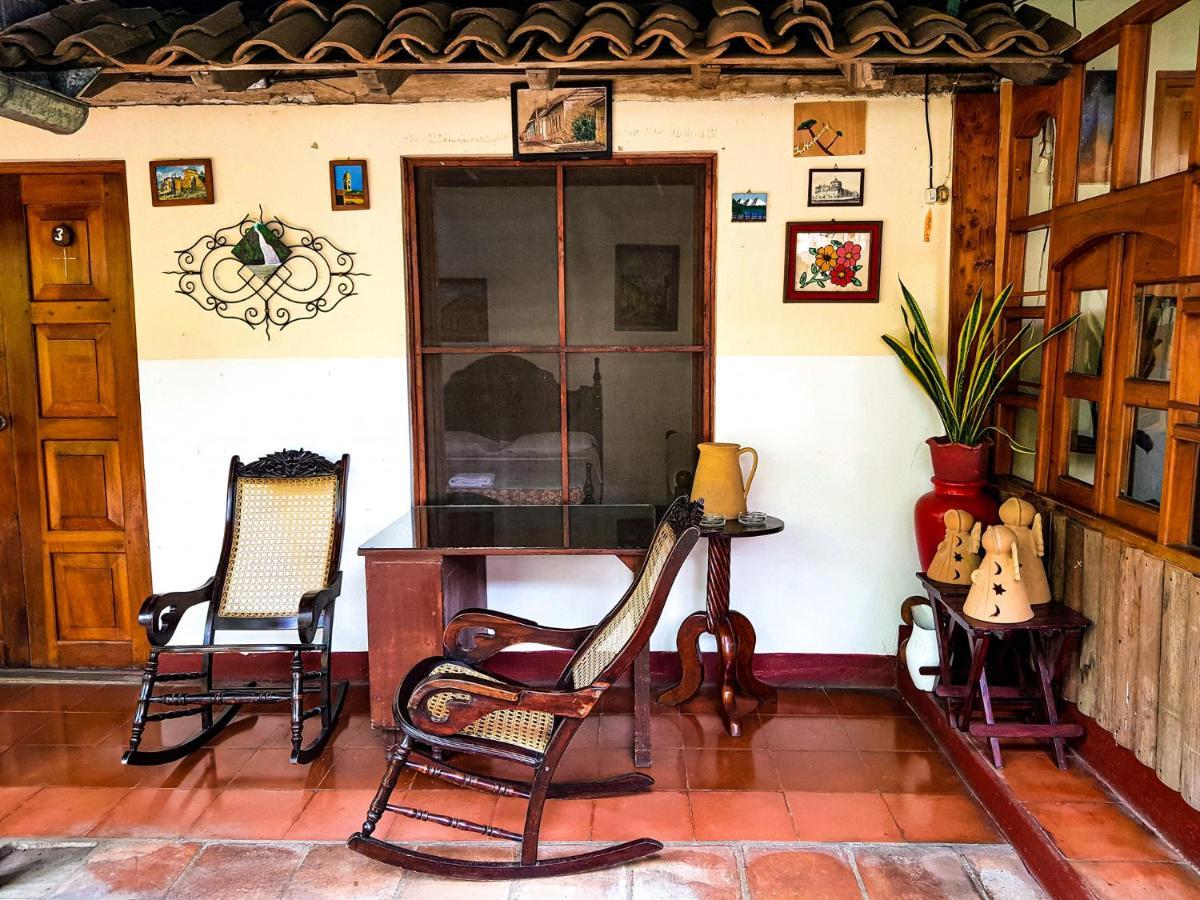 לאון Casa De Los Berrios מראה חיצוני תמונה